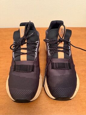 On Running brown and beige Cloudstyle Low-Top Sneakers